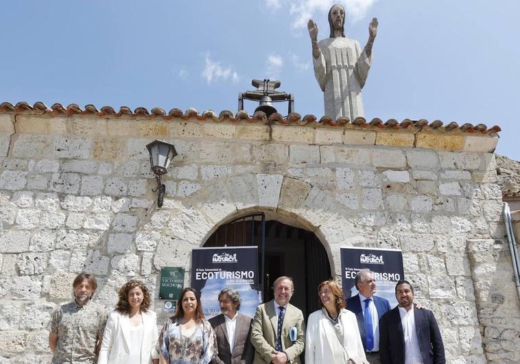 Un Segundo Ascensor Permitir Subir Hasta La Cabeza Del Cristo Del